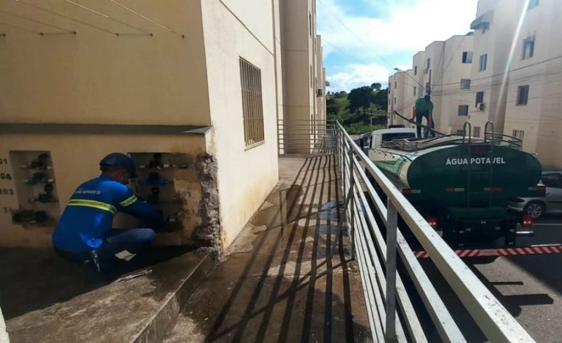 Águas de Valadares realiza mutirão de serviços de saneamento no bairro Nova Vila Bretas
